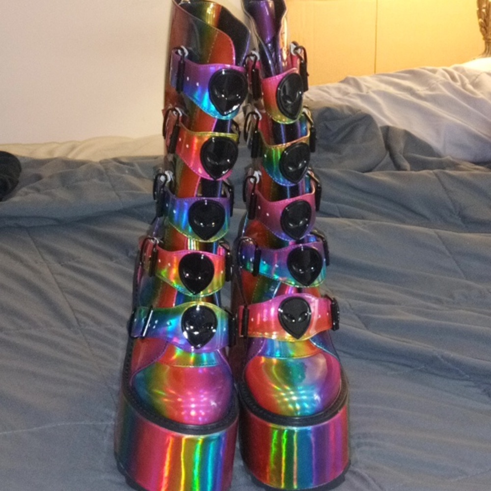 FAF boots size 8